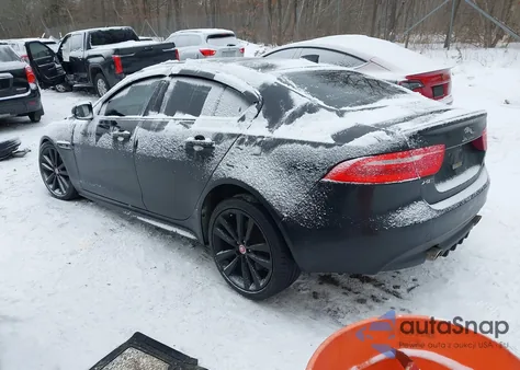 2017 Jaguar Xe 35T R-Sport z USA, uszkodzony, nr VIN SAJAL4BV2HA971584